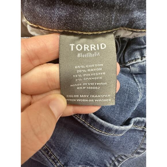 Torrid Womens Jeans Size 1 R Pull On Distressed Straight Mid Rise Blue - Picture 7 of 9